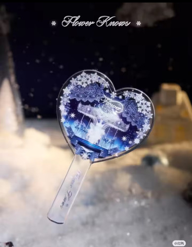 آینه دستی فلاور نوز مدل زمستان درخشان