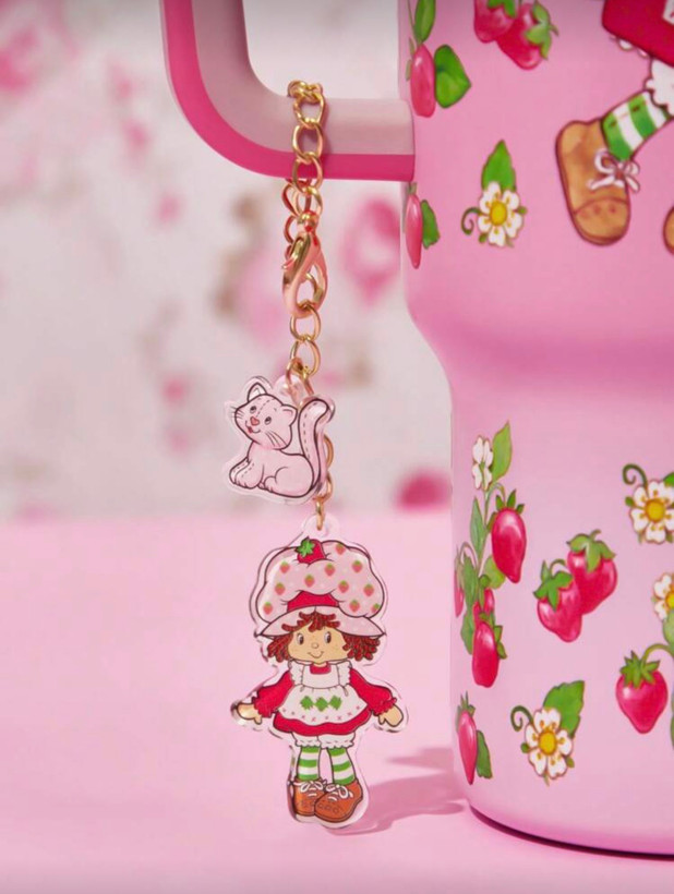 اکسسوری ماگ دختر توت فرنگی